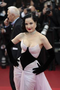 Cannes 79 - Dita Von Teese - red - carpet - Foto Martina Dal Piano - Think Movies