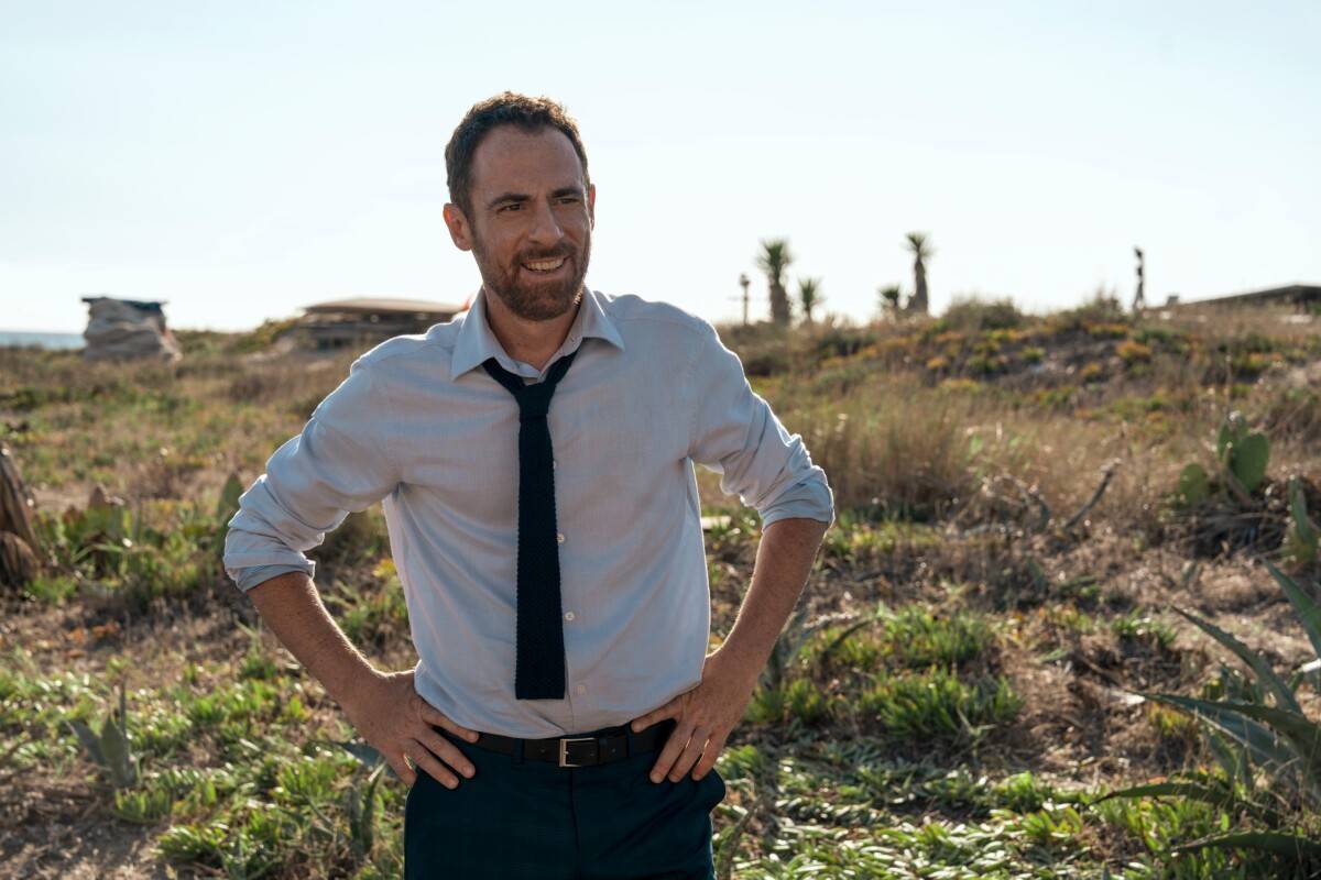 Noi Un Po’ Meglio. Elio Germano as Simone in Noi Un Po’ Meglio. Cr. Antonio Faccilongo/Netflix © 2026