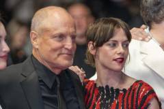 Kristen Stewart - Woody Harrelson - Cannes 79 - Credit Foto Martina Dal Piano per Think Movies